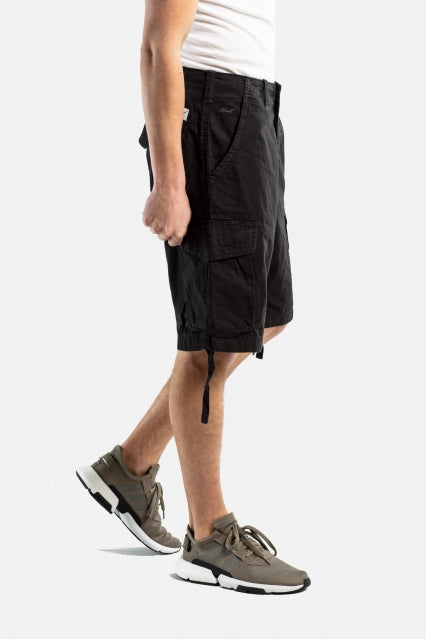 New Cargo Short in schwarz